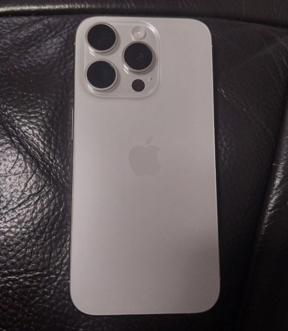 海外版】Apple iPhone 15 Pro Max 256GB A3106 海外版】Apple iPhone