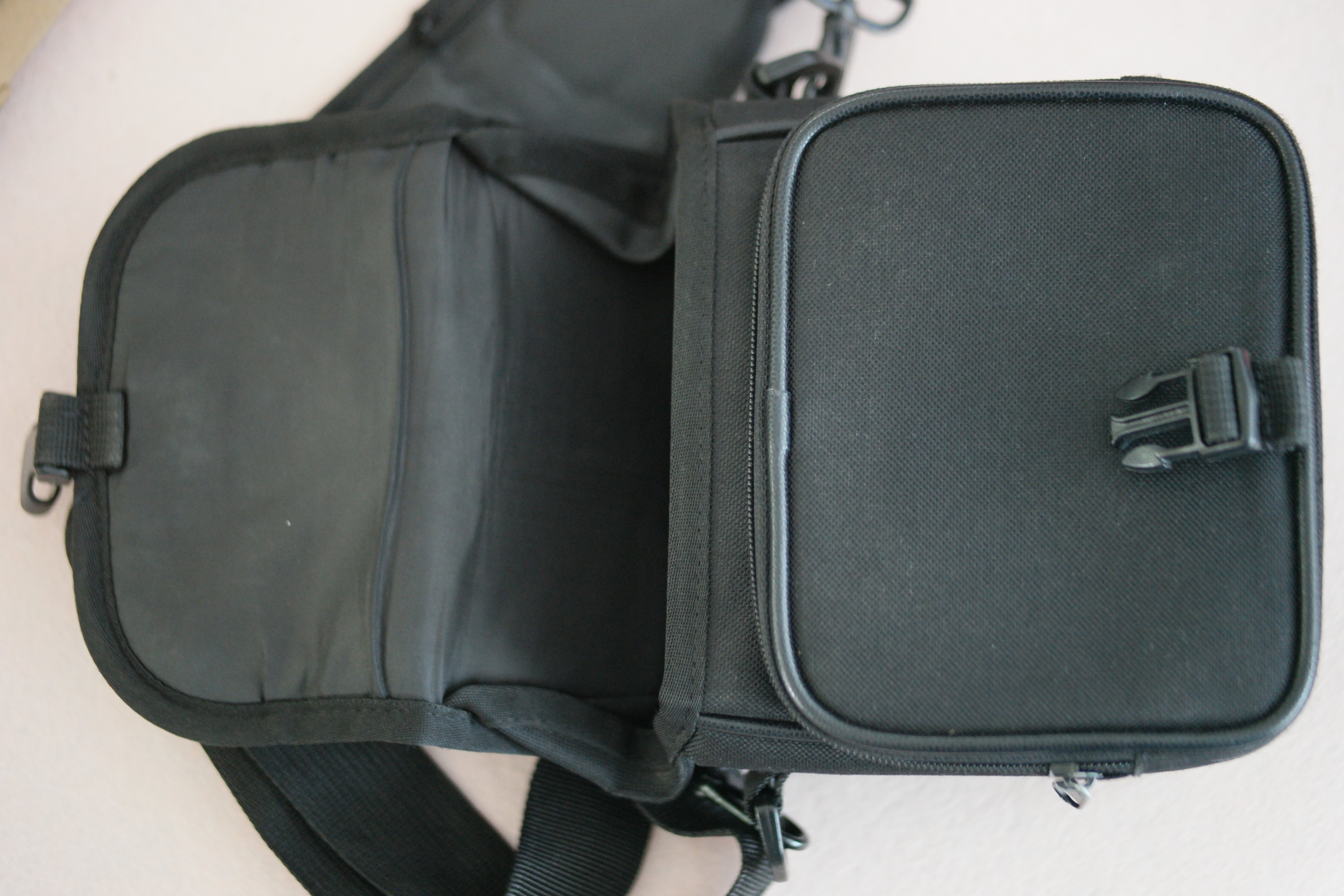 Digital mirrorless camera bag (Black)