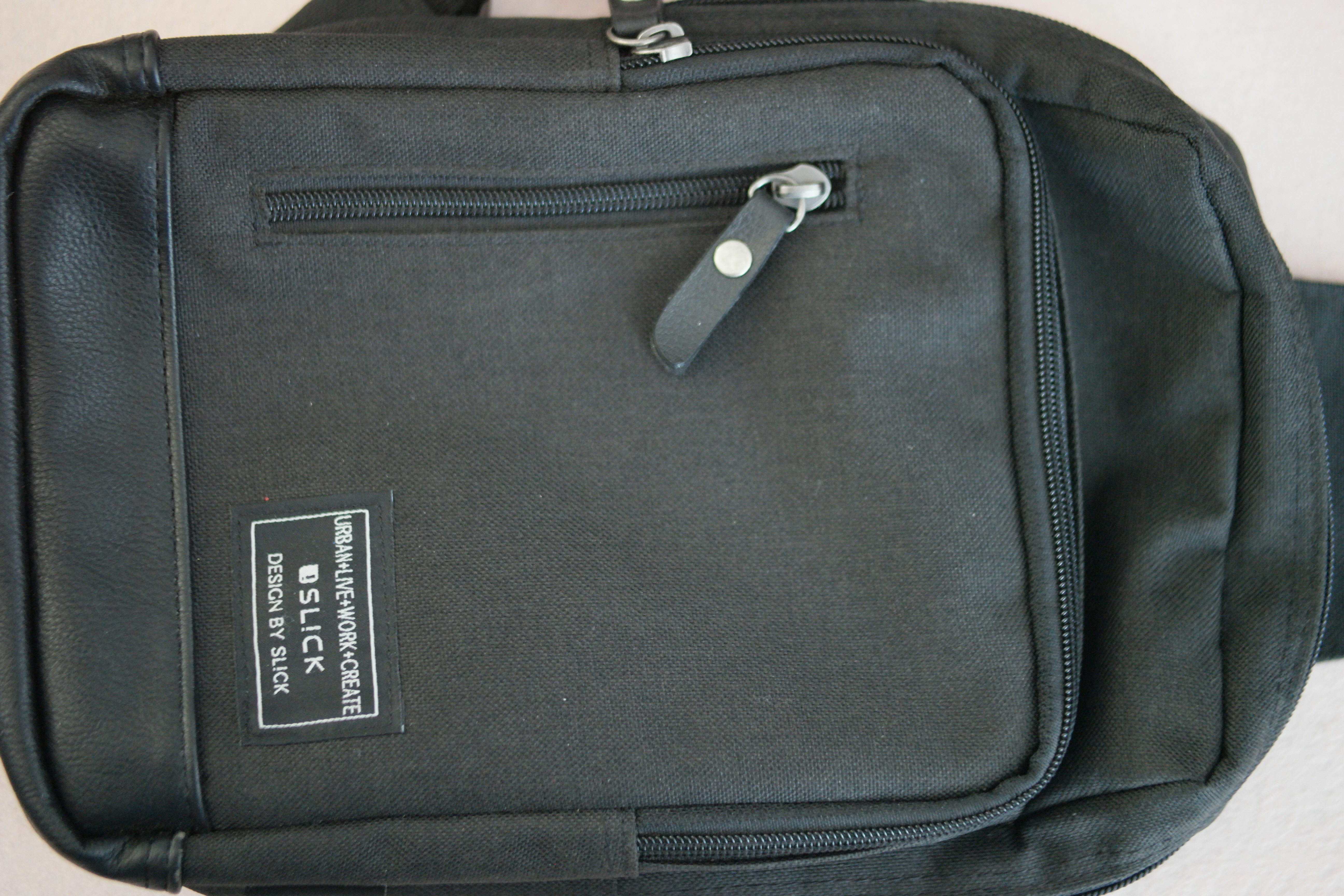 Slick Digital mirrorless camera bag