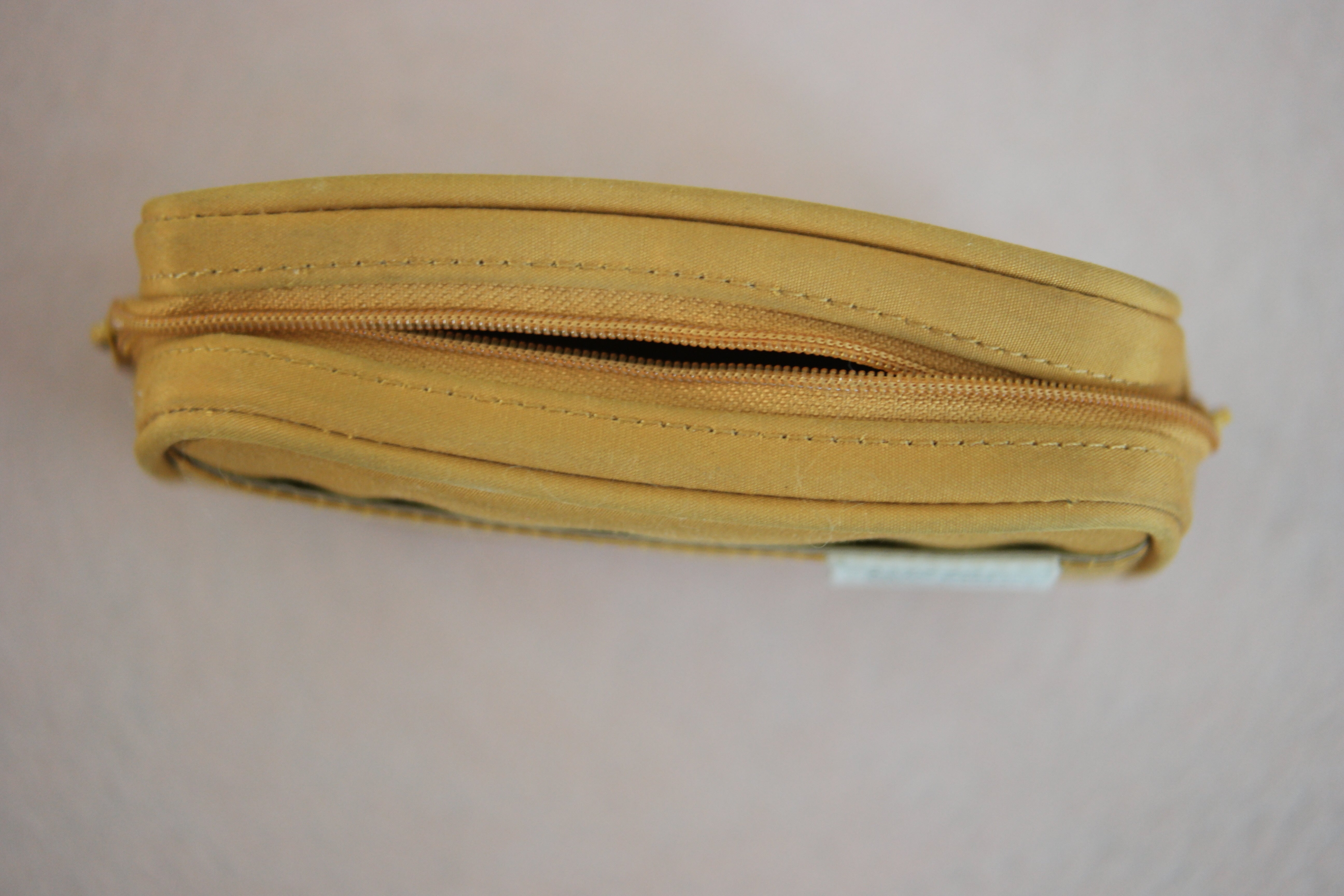 Digital mirrorless camera fabric case