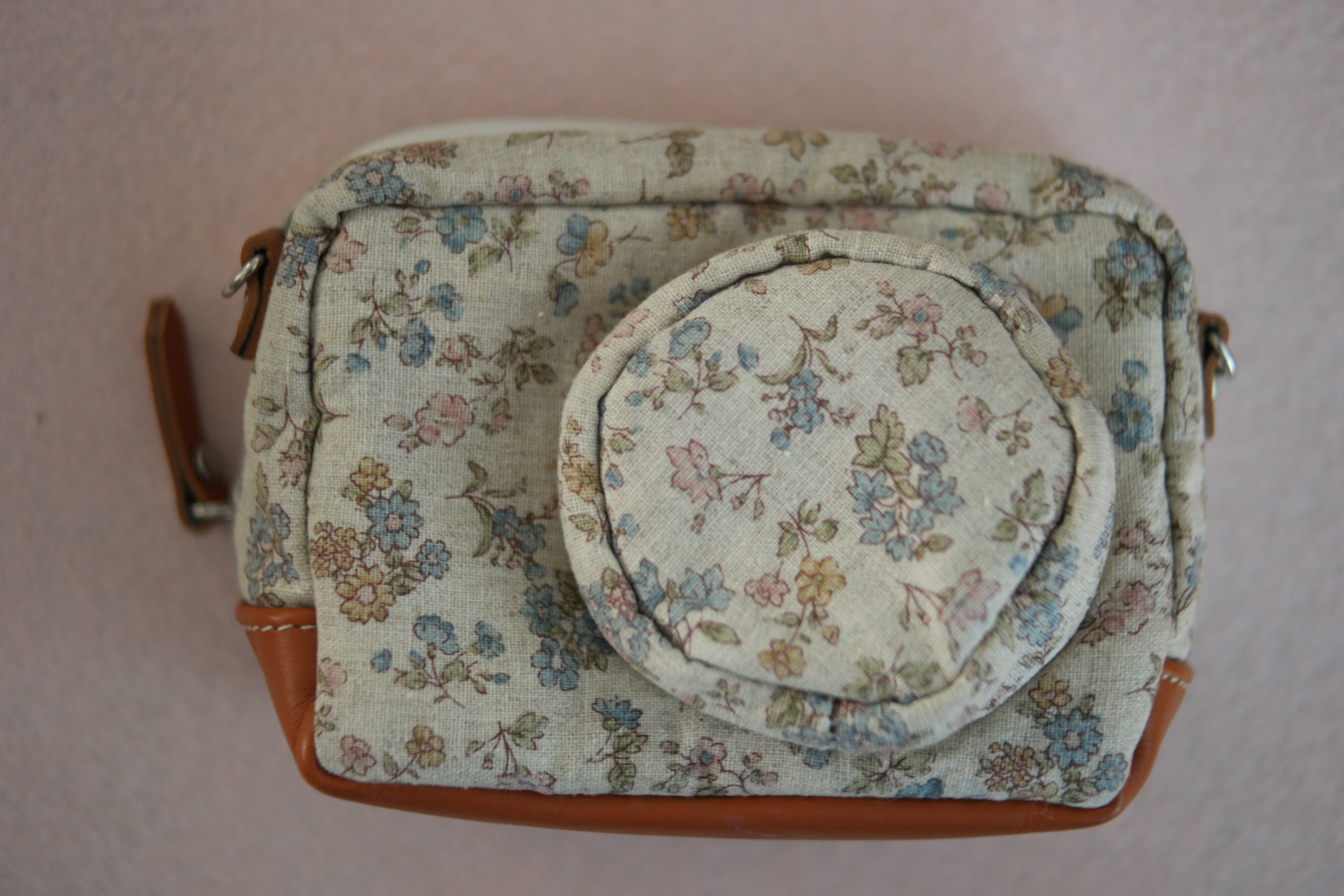 Digital mirrorless camer fabric case (Flower)