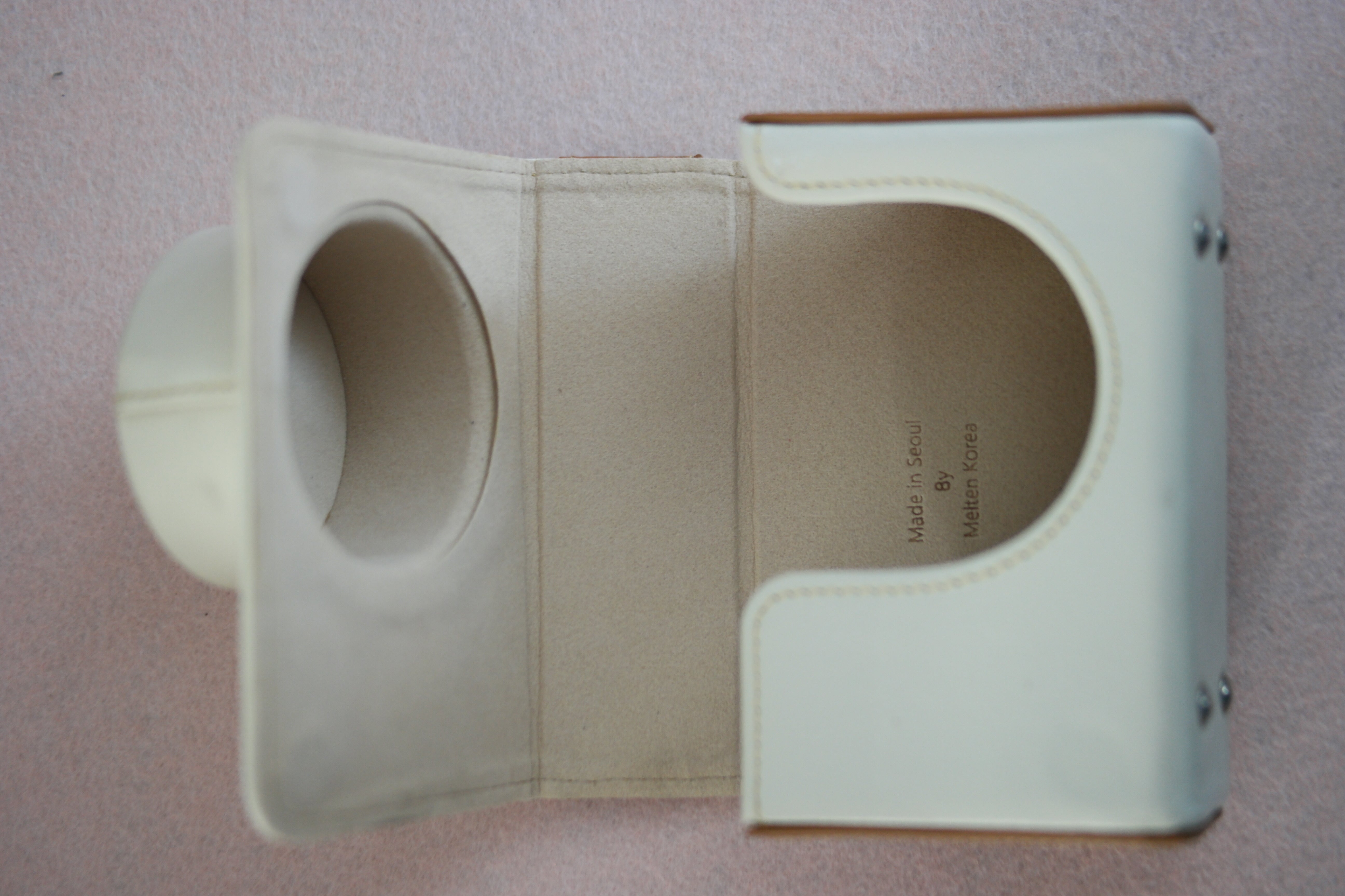 Digital mirrorless camera hard case(Beige)