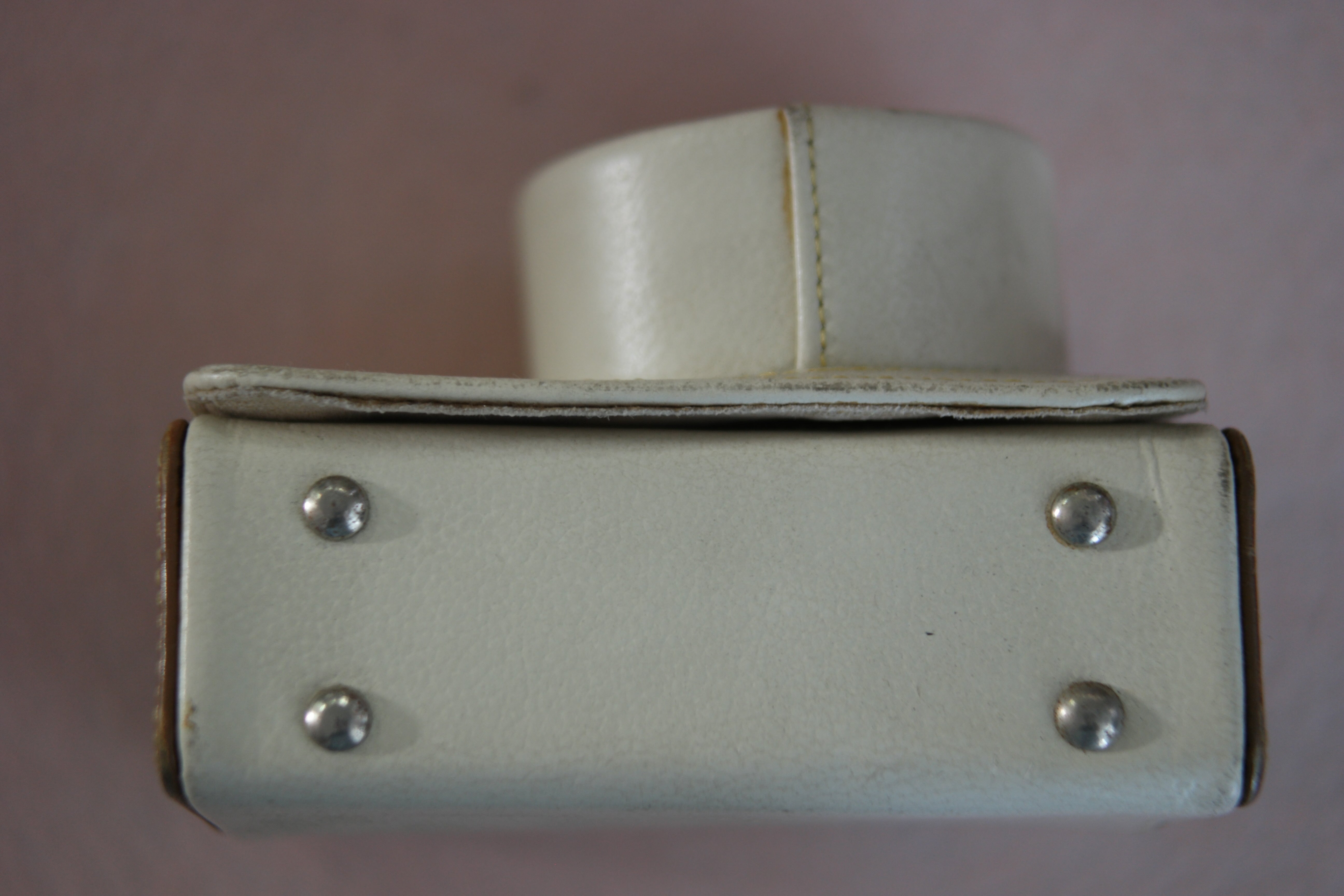Digital mirrorless camera hard leather_ case(Beige)