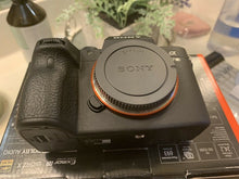 (Body Only)Sony Alpha a7 III Mirrorless Digital Camera ILCE-7M3 / A7M3 Genuine _