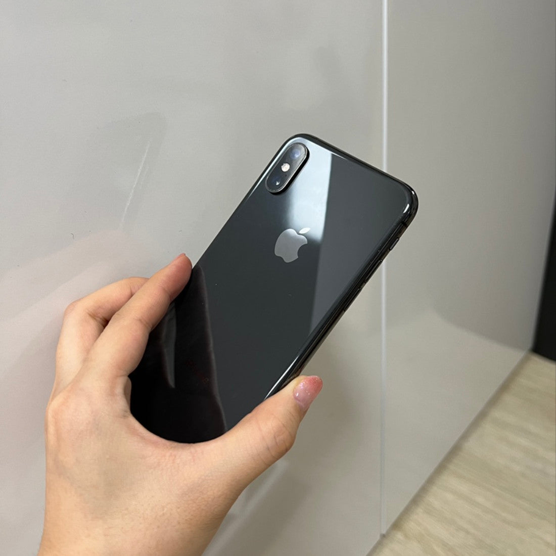 Apple A2097 IPhoneXs Unlocked iPhone XS