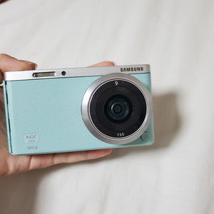 NX-Mini Camera f/3.5 Samsung Camera NX-M (Body Only No Lens)