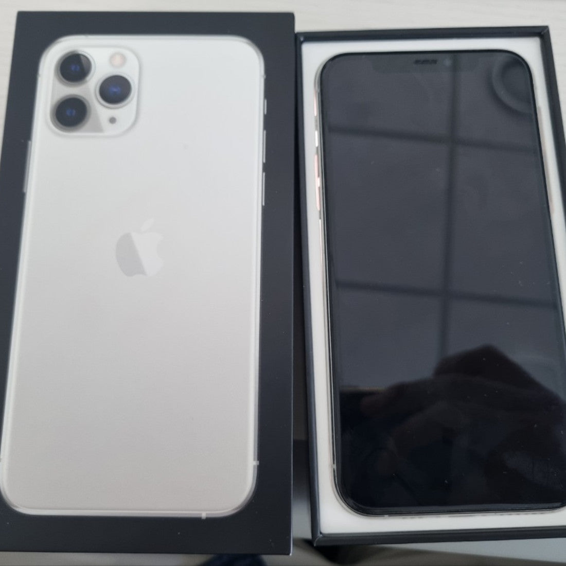 Apple A2215 IPhone11Pro Unlocked iPhone 11 Pro