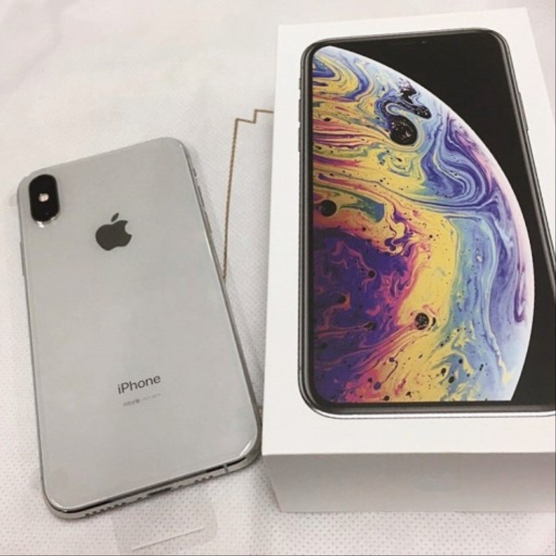 Apple A2097 IPhoneXs Unlocked iPhone XS