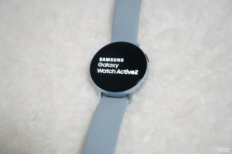 Samsung Galaxy Smart Watch Active 2 SM-R830 40mm Bluetooth Water-Resistant