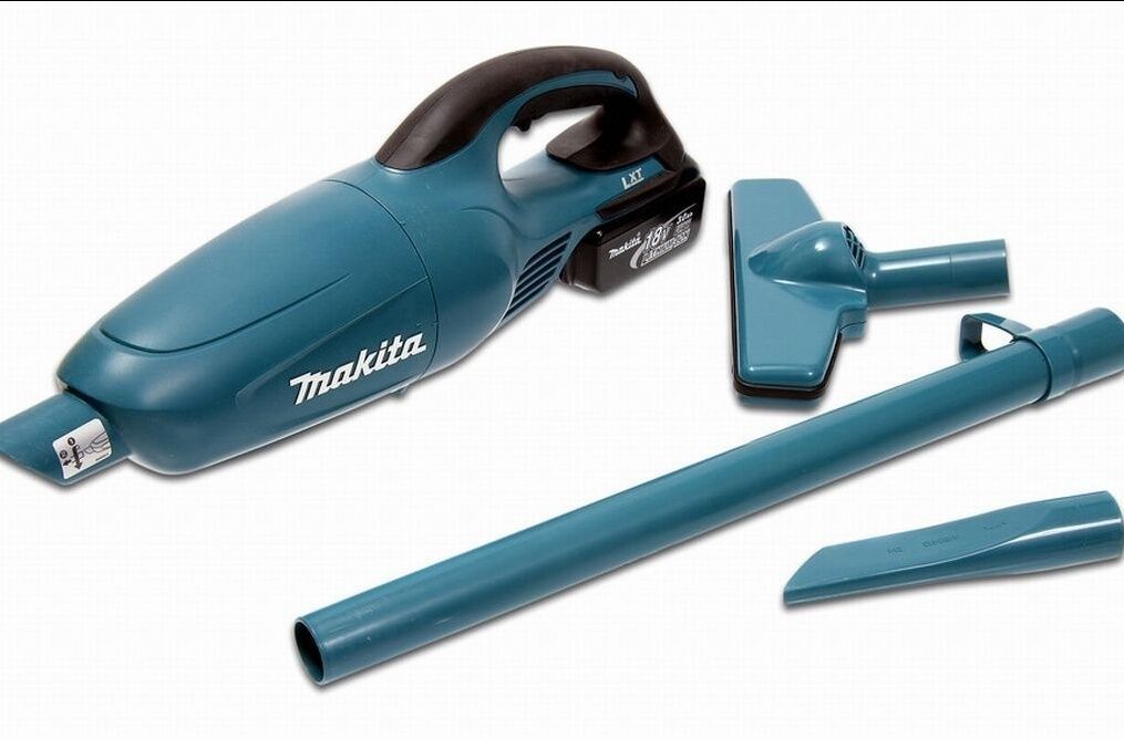 Makita DCL180Z 18V LXT Cordless Vacuum Cleaner (Bare Tool Solo)