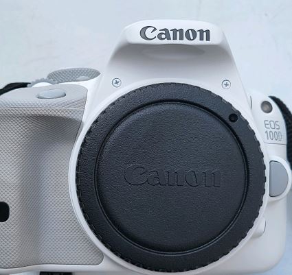 Canon EOS 100D (Kiss x7 Rebel SL1 ) 18.0MP DSLR (Body Only) WHITE No Lens