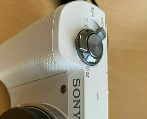 Sony Alpha a5000 20.1MP Digital Camera - White (Kit w/ SEL1855 18-55mm Lens)